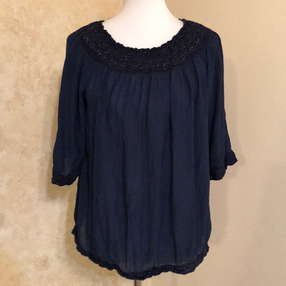 [Zac & Rachel] Blue Flowy Top